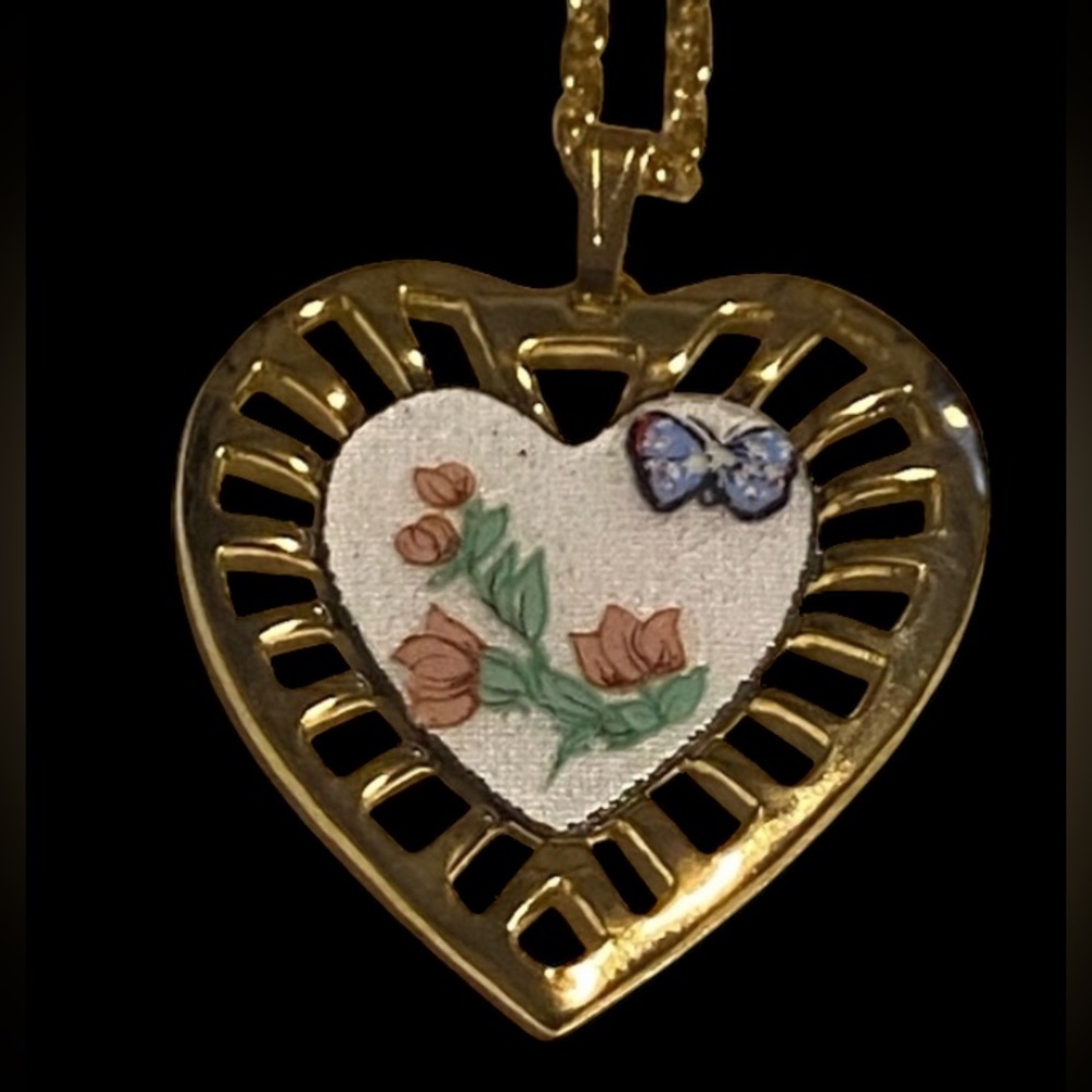 Vintage Gold Tone Enamel Butterfly Heart Necklace #8063